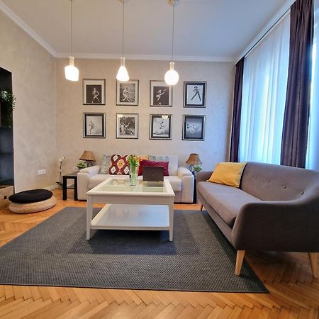 Urban Downtown Apartment Belgrado Esterno foto