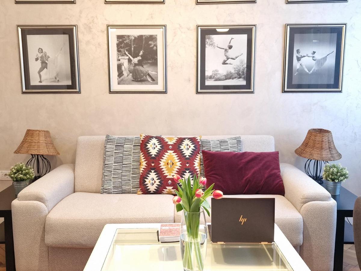 Urban Downtown Apartment Belgrado Esterno foto