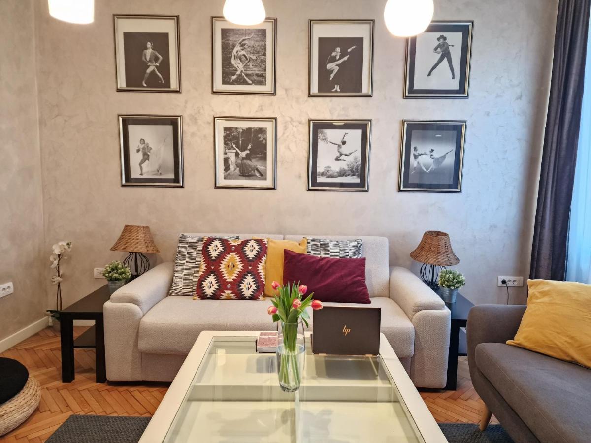 Urban Downtown Apartment Belgrado Esterno foto